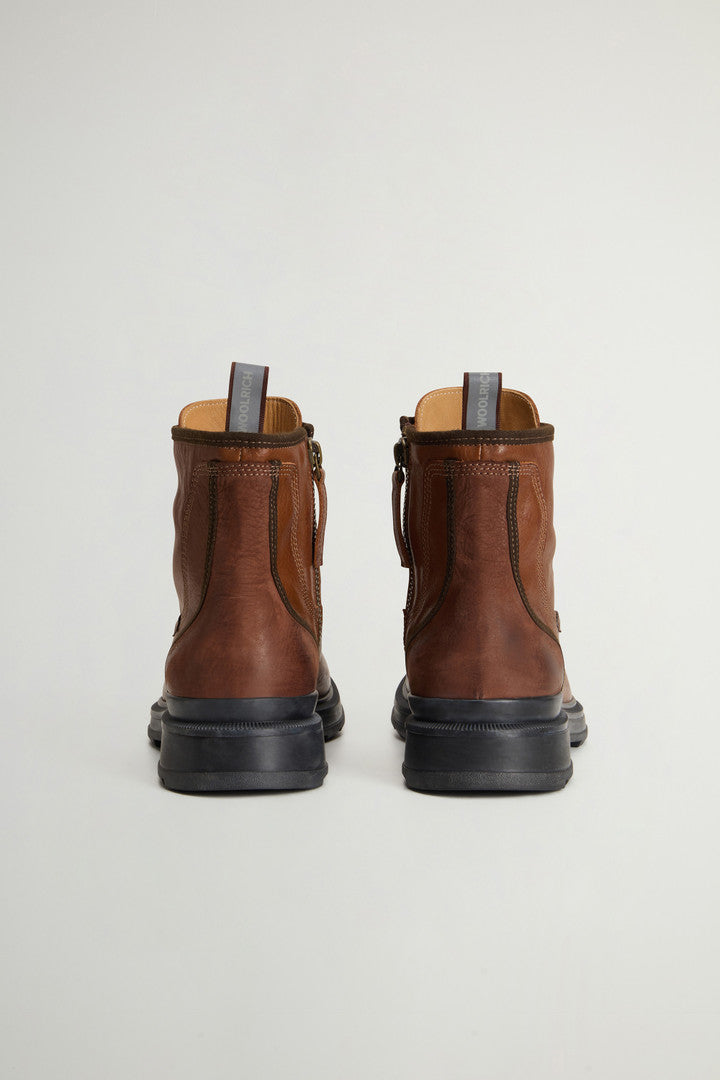 Grove Lace-Up Boots in Cowhide Leather
